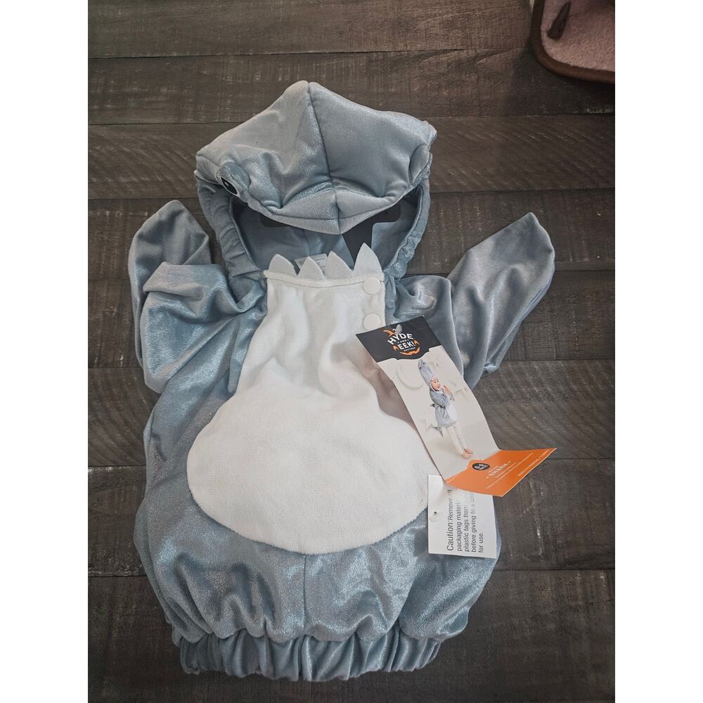 Hyde & EEK Baby Infant Gray Plush Shark Halloween Costume  0-6  Months NWT